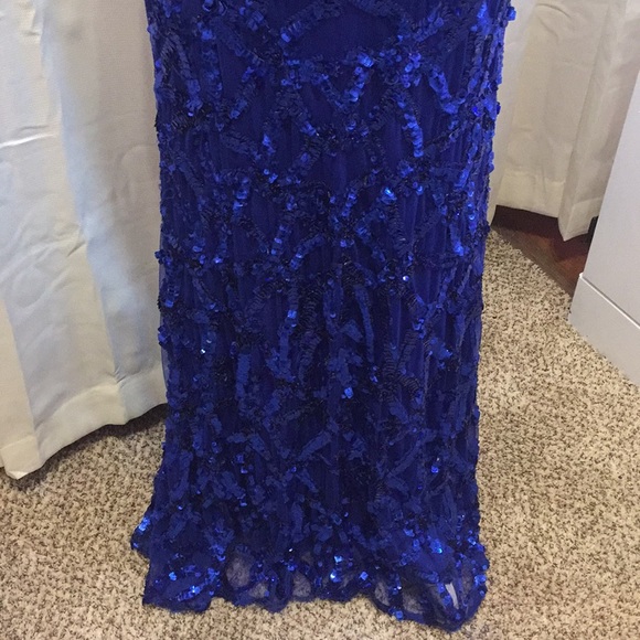 Royal Blue Sequined Dress Formal Sz 4 - Picture 6 of 8